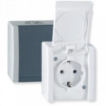 POWER Prikljucnica dvopolna bela IP44 PVC 16A 250V porcelan ALC241.00